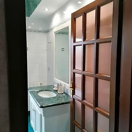 Nocleg ze śniadaniem Sardinia House 3*