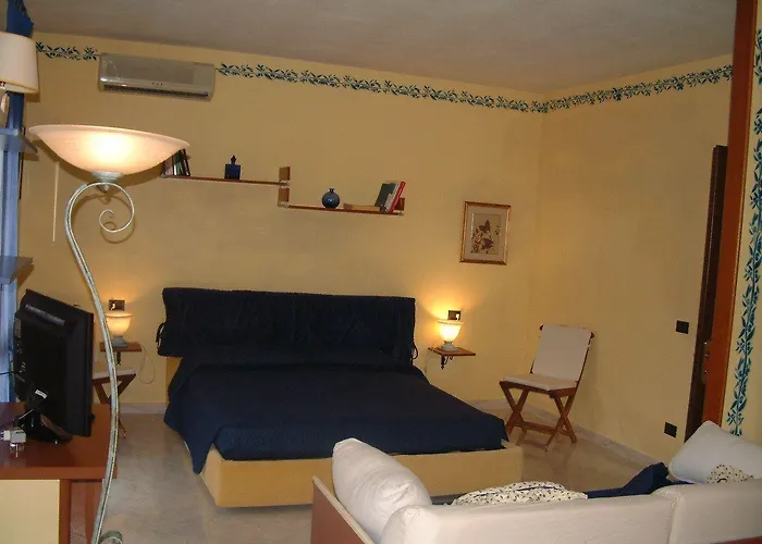 Sardinia House أولبيا