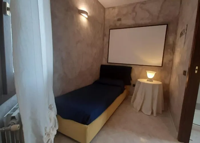 فندق مبيت وإفطار Sardinia House 3*